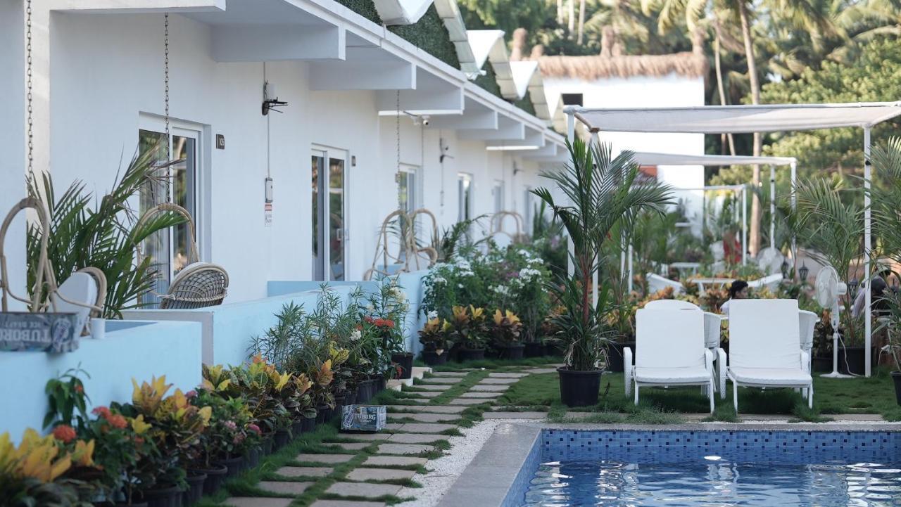Whiteflower Resort Morjim Ngoại thất bức ảnh